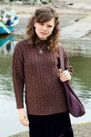 A simple irish moss stitch keeps things interesting yet simple enough for a beginner to confidently complete. Irish Moss Virtual Yarns