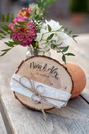 Zu einer echten traumhochzeit gehört die richtige dekoration der tische der hochzeitslocations. Diy Einfach Und Gunstig Dekoideen Zum Selber Machen Fur Eure Hochzeit Leelah Loves