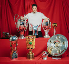 Le agradezco a la vida el humor porque me hace sentir bien y. The Best 2020 Robert Lewandowski Y Su Impresionante Coleccion De Trofeos Que Gano En El Ano Bayern Munich Fifa Rpp Noticias
