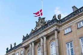 Denmark, country occupying the peninsula of jutland, which extends northward from the center of continental western europe, and an archipelago of more than 400 islands to the east of the peninsula. Denmark To Send Syrians Back To Homes That No Longer Exist Daily Sabah