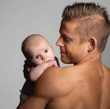 Happy Father's Day!! Yes it's fathers day in Iceland and I have to give  Frederik ❤️