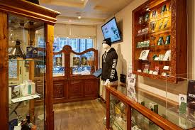Our flagship store in barcelona features sensi seeds' full range of products, including more than 100 renowned cannabis seed varieties and the new hybrid strains from the recently launched sensi. Sensi Seed Bank Im Original Wieder Geoffnet Sensi Seeds Sensi Seeds
