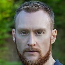 Todas las series y películas de Eric Higgins