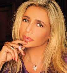 She was previously married to jerry calà and francesco ferracini. Mara Venier Bio Height Weight Age Measurements Celebrity Facts