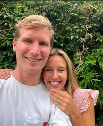 Annonce des fiançailles d'Ella Mountbatten : r/RoyalsGossip