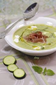 Soupe Froide De Courgettes Au Chevre Jambon De Parme Et Basilic Epicetout La Cuisine De Dany Soupe Froide Courgette Recettes De Cuisine Jambon De Parme