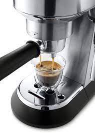 Patented milk frother for making cappuccinos. De Longhi Ec685m Dedica Deluxe Delonghi Ec685bk Parent Superautomatic Espresso Machine 1 Silver Stainless Steel Amazon De Kuche Haushalt