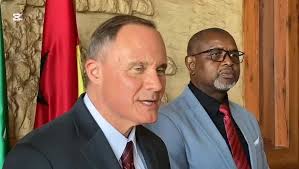 Conosaba do Porto: O Primeiro-ministro Braima Camará recebeu hoje (17/09)  em audiência o Embaixador dos Estados Unidos da América para a  Guiné-Bissau, Michael Raynor.