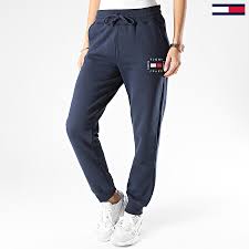 Découvrez un design soigné et confort optimisé avec la grâce à sa coupe slim, il est fonctionnel et vous permettra de transpirer tout en style ! Tommy Hilfiger Pantalon Jogging Femme Slim Box Flag 0497 Bleu Marine Laboutiqueofficielle Com
