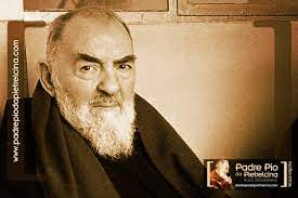 Lētie attēli augstas kvalitātes attēli. Padre Pio Parlami Dimmi Qualcosa Fammi Sentire La Tua Presenza