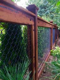 White picket fences often have the aesthetic of cottage gardens, whether you have the classic wooden type or a pvc vinyl fence. Chainlink Fences Ideas 25 Unique Diy Ideas To Decorate Your Backyard