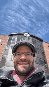 🎬 Fin de ma tournée des Habitations Bordeleau ✓ J'ai eu la chance de  danser avec des gens plein d'entrain. Mme Lorraine Lépine levait la patte  dans les airs pendant la refoulade,