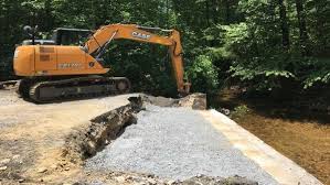 Agc Reports Strong Job Gains But Concerns Over Rising Costs Heavyequipment Construction Heavy Equipment Construction Equipment Job