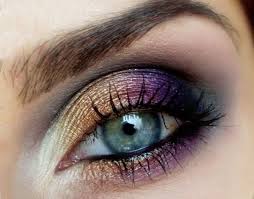 Best eye shadow colors for blue eyes. The 3 Best Makeup Ideas For Blue Eyes And Dark Hair Youqueen