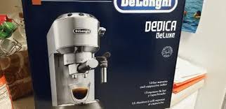 Leave the door closed for maintenance, and do not insert the brewing unit into the coffee machine and follow the instructions that appear on the display of the. Delonghi Ec685w Dedica Deluxe 15 Bar Pump Espresso Machine White Walmart Com Walmart Com