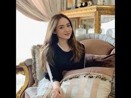 Sinopsis drama ini adalah perkenalan antara izman dan iman (kawan baik). Jigyasa Singh Pemeran Thapki Bihaan Pandey Dalam Serial Thapki Di Antv By Vza Production