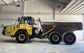 Komatsu HM300-2 Off-Highway Truck