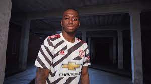 The manchester united 2020/21 third kit is available now from. Manchester United 2020 21 Third Jersey With Disruptive Play On Striped Shirts Of The Past