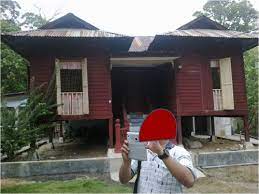 Usai tamat smp aku diminta tinggal di rumah nenek. Tanah Dusun Serta Rumah Dah Siap Lenggeng Beranang