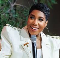 Hire Ivy McGregor to Speak at Events