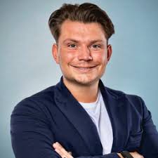 Sascha Anders: Ausbildung und Berufserfahrung