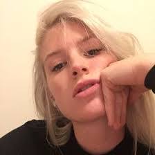 Kelsey Straub's Instagram, Twitter & Facebook