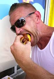 Beat the line, eat before high tide