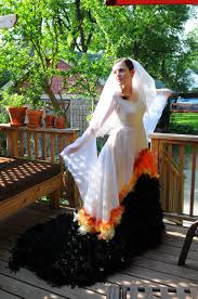 Katniss Wedding Dress 5 By Alissie On Deviantart Hunger Games Costume Fire Costume Hunger Games Fashion
