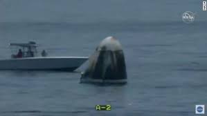 Launch, landing, and dragon 2 deployment. Crew Dragon Demo 2 Capsule Splash Lands In Joint Operation With Spacex Nasa Cnn Video