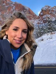 Isabella Crouch's Instagram, Twitter & Facebook