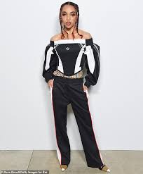 Shia would regularly grab and squeeze fka violently, she claims, hard enough to bruise. Fka Twigs Breaks Silence After Suing Shia Labeouf For Sexual Battery Assault And Emotional Distress Trends Wide