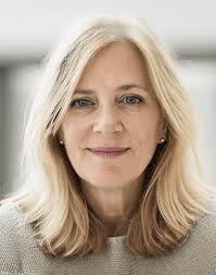 Angela Wynne's Instagram, Twitter & Facebook