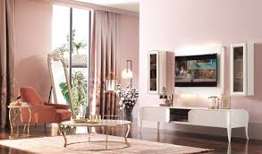 Fonksiyonel modülleri ile daha fazla eşyayı muhafaza etmeye imkan tanırken ev dekorasyonunu da zenginleştirme imkanı tanıyan televizyon ünitesi modelleri, bu özellikleri ile televizyon sehpalarından kolaylıkla ayrılabiliyor. Angel Tv Unitesi Enza Home