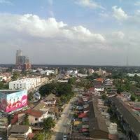 To have a better view of the location munawwar travel & tours (ibu pejabat), pay attention to the streets that are located nearby: Pejabat Tenaga Kerja Kota Bharu Government Building In Kota Bharu