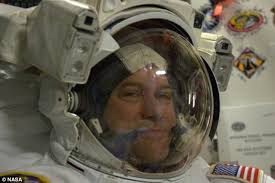 Amazing new pictures of astronauts fixing leak