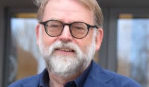 Villige til å gå i fakkeltog for å bevare skolen