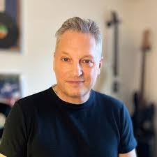 Steve Snook's Instagram, Twitter & Facebook