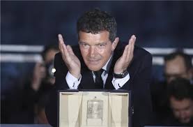 Antonio banderas, one of spain's most famous faces, was a soccer player until breaking his foot at the age of fourteen; Online