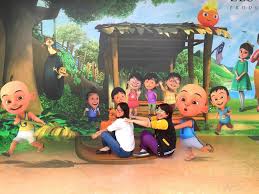 Kak ros di usir opah dari rumah , upin ipin sedih ! Mural 3d Upin Ipin Di Luar Pejabat Les Copaque Jadi Tarikan Terbaru Di Shah Alam