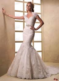 All mantillas are handcrafted in spain and shipped from the usa. Fsm0239 Ef1604 Vintage Beaded 2013 Designer Spanish Lace Bridal Wedding Dress Mermaid Keyhole Back Keyhole Back Wedding Dress Keyhole Back Dresskeyhole Dress Aliexpress