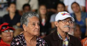 Resultado de imagen para adultos mayores