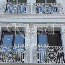 beyaz balkon korkuluk demirleri portes en fer fer forge portail
