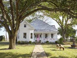 30 Gorgeous Farmhouses Across America Texas Farmhouse Victorian Farmhouse Old Farm Houses