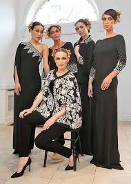 Louise Kennedy Autumn Winter 2015 Unveiled In Style Dress Style Style Fall Winter