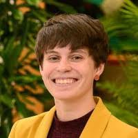 Amanda Mieczkowski's Instagram, Twitter & Facebook