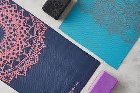 How to choose the right yoga mat. How To Choose A Yoga Mat Pro Tips By Dick S Sporting Goods