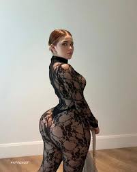 Tayler Hills Sexy Tits and Ass Photo Collection - Fappenist