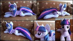 Pin On Personajes De My Little Pony
