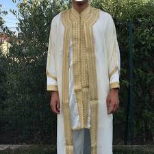 Jabador homme porté comme tenue de mariage ou pour les fêtes religieuses (aid el kebir, aid el fitr), collection chic et moderne. Jabador Mariage Pour Homme 90 00 Ttc Cadeaux Musulman Facebook