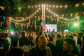 Porto holiday homes porto holiday packages porto flights porto restaurants porto attractions porto shopping. Festa De Sao Joao No Porto Sem Concertos Nem Fogo De Artificio